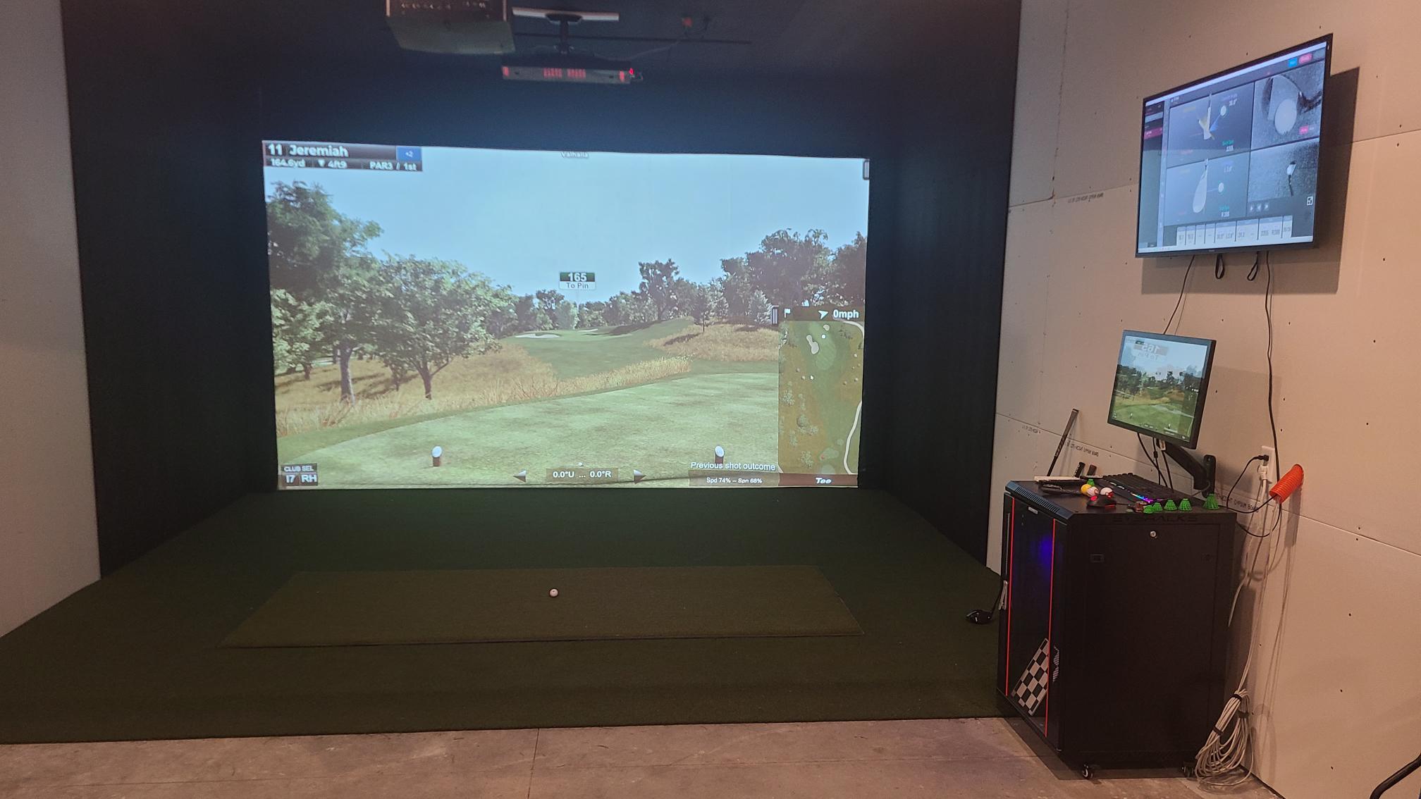 Latest company case about 27 Inch Touch Screens Are Popularly Used For Indoor Golf