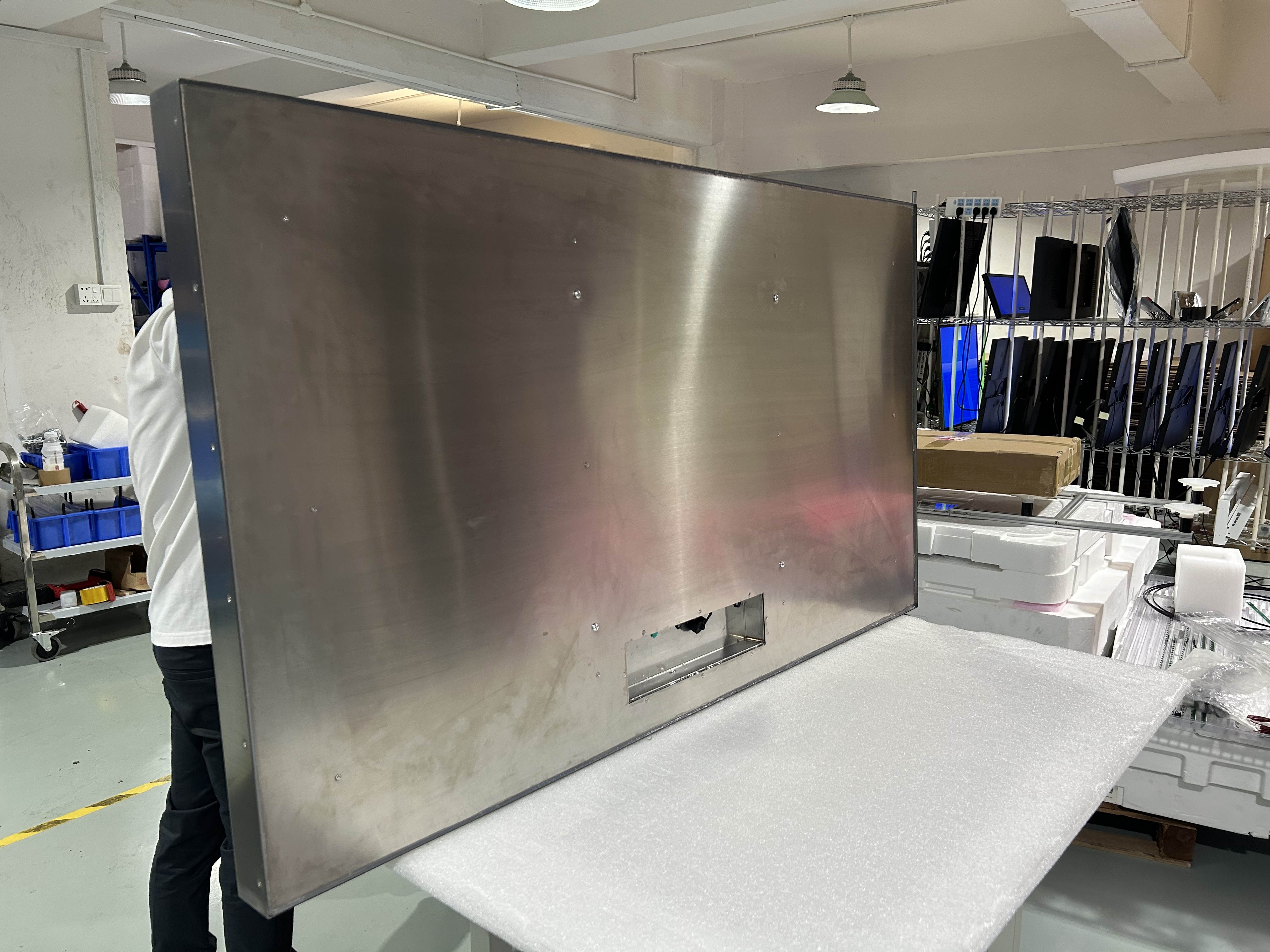 Latest company case about 55 Inch 75 Inch Stainless Steel Monitor For Food Production Factory